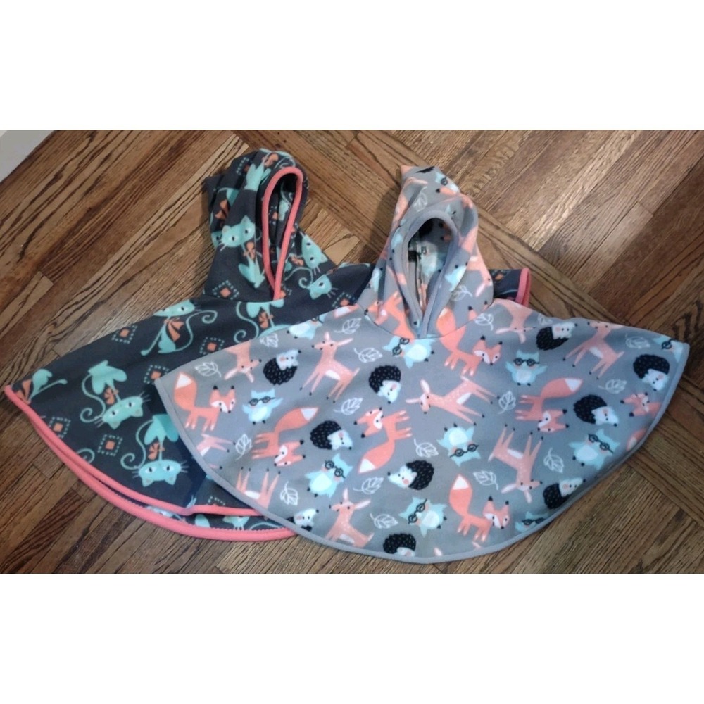 Lot of 2 Fleece Car Seat Ponchos Hooded Travel Capes Toddler Woodland Fox Cats